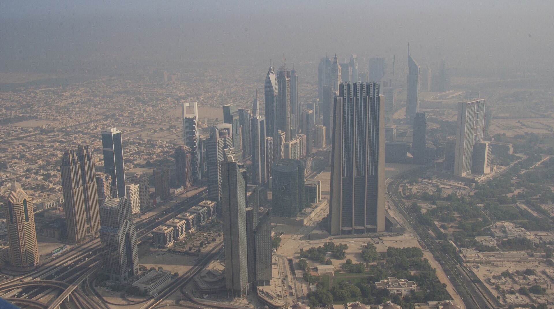 Downtown Dubai mit Burj Khalifa